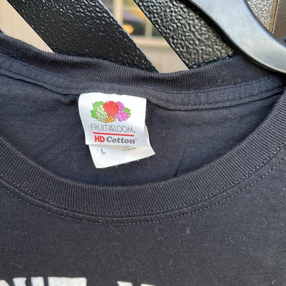 Shirt - Picture 2 of 3
